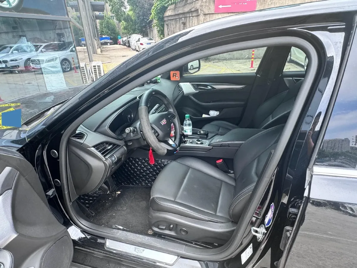 2022 Cadillac CT5 2.0T 237HP L4 10AT,autocango,china used car exporter,china ev exporter,chinese used car exporter,chinese used ev exporter