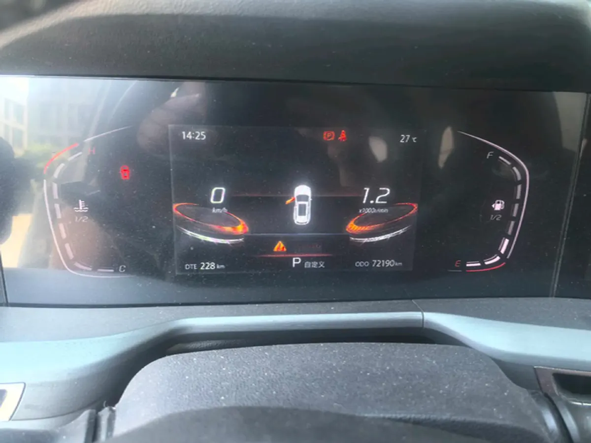 2022 ChangAn CS75 Plus 1.5T 178HP L4 6AT,autocango,china used car exporter,china ev exporter,chinese used car exporter,chinese used ev exporter