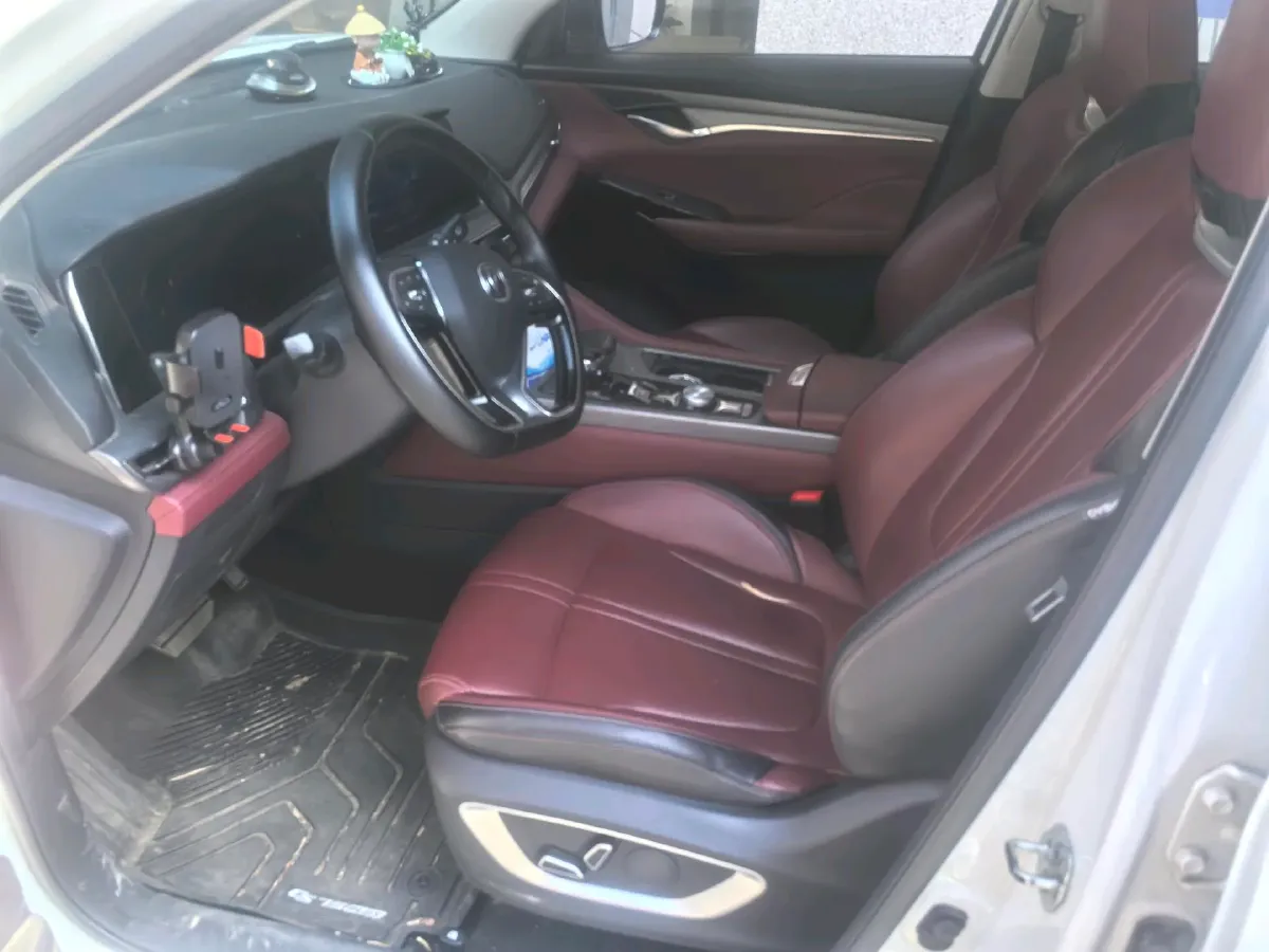 2022 ChangAn CS75 Plus 1.5T 178HP L4 6AT,autocango,china used car exporter,china ev exporter,chinese used car exporter,chinese used ev exporter