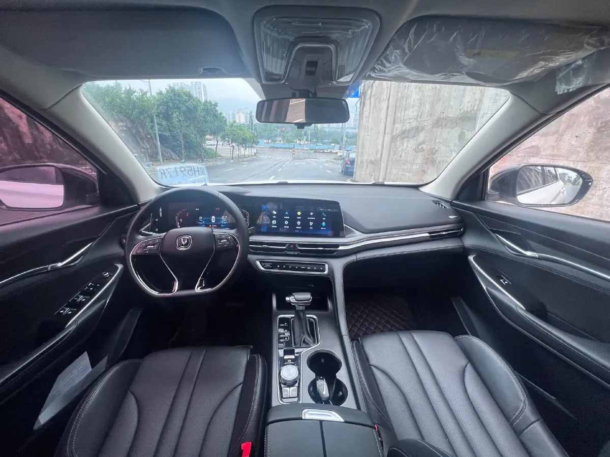 2020 ChangAn CS75 Plus 1.5T 178HP L4 6AT,autocango,china used car exporter,china ev exporter,chinese used car exporter,chinese used ev exporter