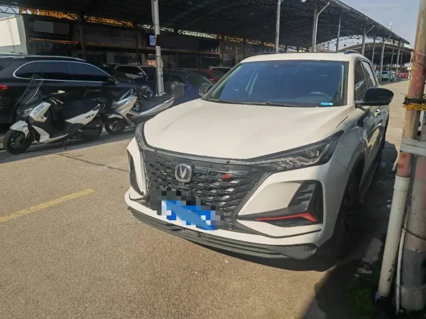 2022 ChangAn CS75 Plus 2.0T 233HP L4 8AT,autocango,china used car exporter,china ev exporter,chinese used car exporter,chinese used ev exporter