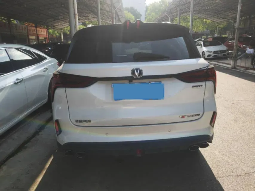 2022 ChangAn CS75 Plus 2.0T 233HP L4 8AT,autocango,china used car exporter,china ev exporter,chinese used car exporter,chinese used ev exporter