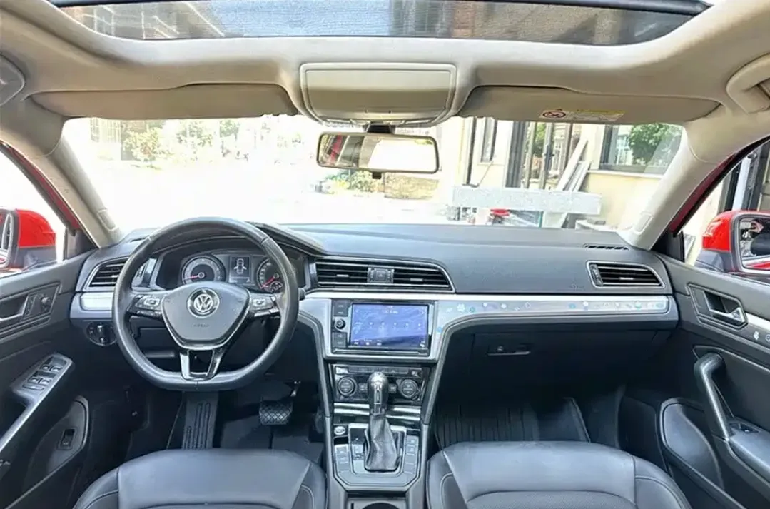 2019 Volkswagen Passat 1.4T 150HP L4 7DCT,autocango,china used car exporter,china ev exporter,chinese used car exporter,chinese used ev exporter