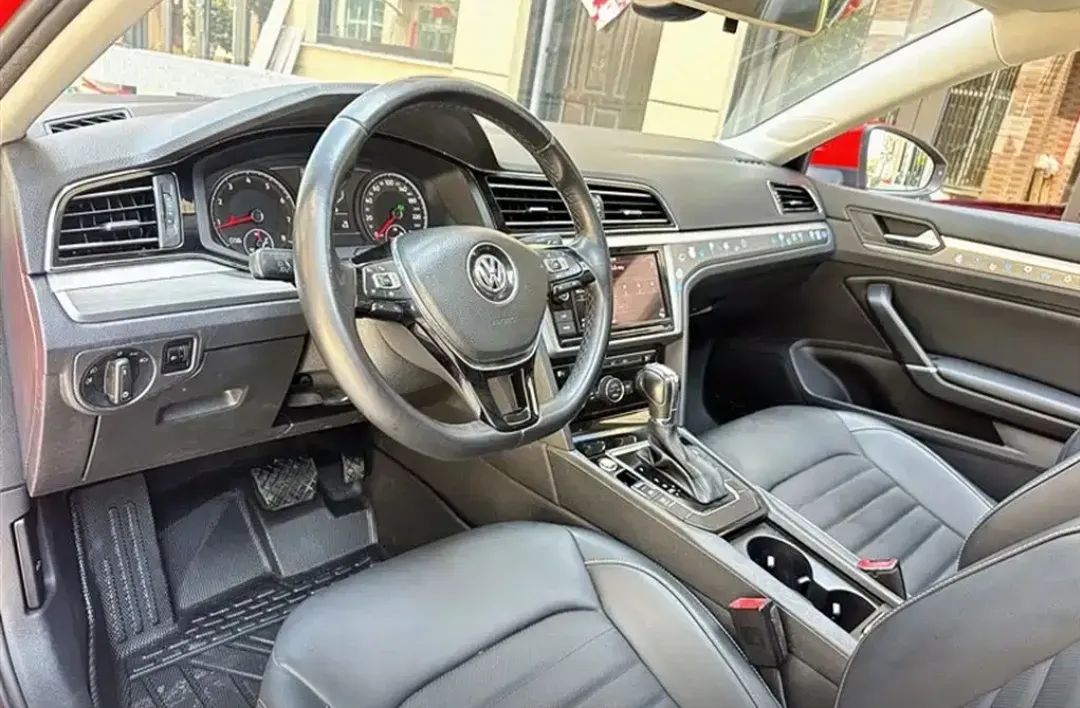2019 Volkswagen Passat 1.4T 150HP L4 7DCT,autocango,china used car exporter,china ev exporter,chinese used car exporter,chinese used ev exporter