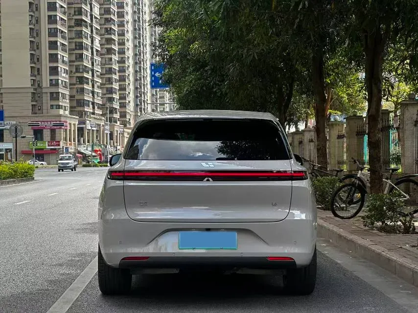 2025 Li L6 Range Extended 154HP L4 REEV,autocango,china used car exporter,china ev exporter,chinese used car exporter,chinese used ev exporter