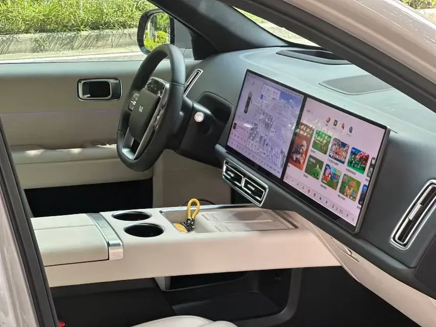 2025 Li L6 Range Extended 154HP L4 REEV,autocango,china used car exporter,china ev exporter,chinese used car exporter,chinese used ev exporter