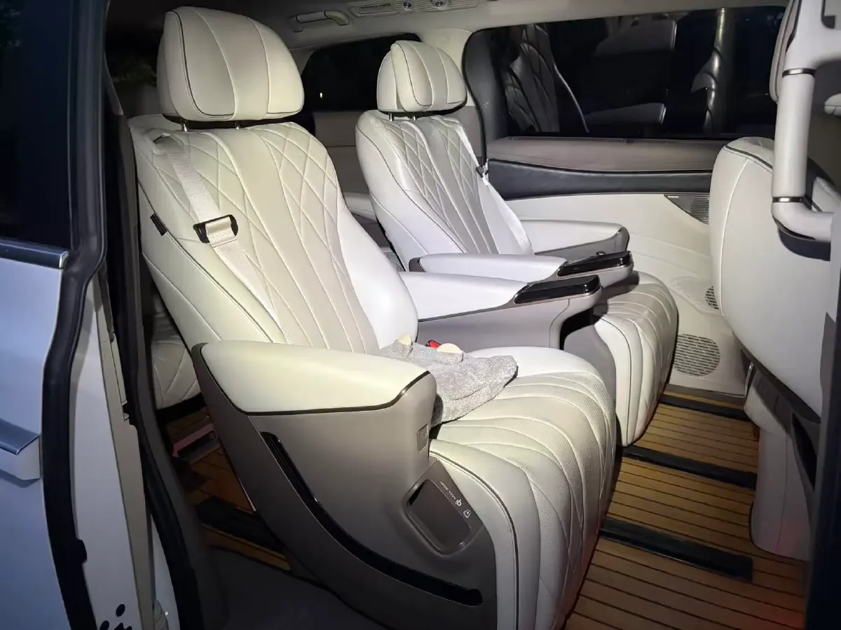 2022 HongQi HS7 3.0T 337HP V6 8AT,autocango,china used car exporter,china ev exporter,chinese used car exporter,chinese used ev exporter
