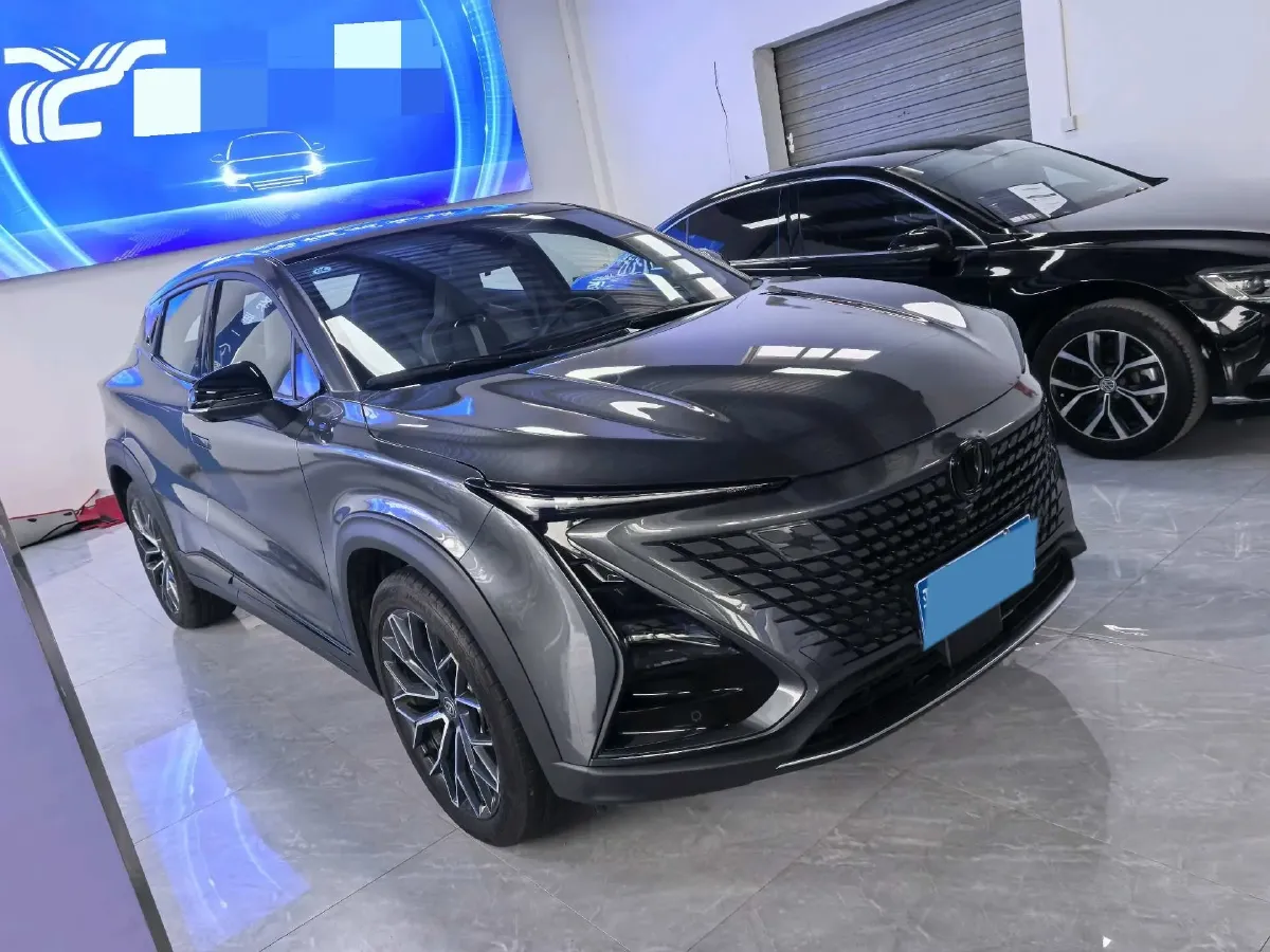 2022 ChangAn UNI-T 1.5T 188HP L4 7DCT,autocango,china used car exporter,china ev exporter,chinese used car exporter,chinese used ev exporter