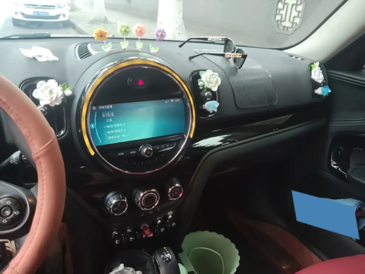 2018 MINI COUNTRYMAN 1.5T 136HP L3 6AT,autocango,china used car exporter,china ev exporter,chinese used car exporter,chinese used ev exporter