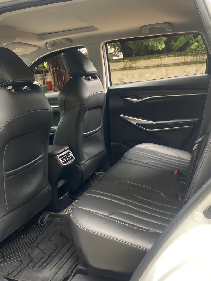 2020 ChangAn CS75 Plus 1.5T 178HP L4 6AT,autocango,china used car exporter,china ev exporter,chinese used car exporter,chinese used ev exporter