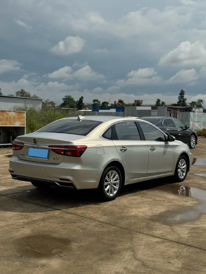 2017 Roewe i6 1.0T 125HP L3 2AT PHEV,autocango,china used car exporter,china ev exporter,chinese used car exporter,chinese used ev exporter
