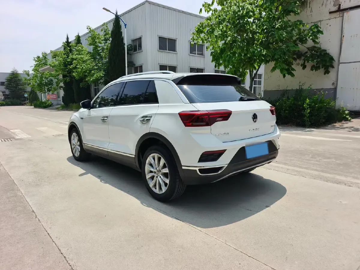 2021 Volkswagen T-Roc 1.4T 150HP L4 7DCT,autocango,china used car exporter,china ev exporter,chinese used car exporter,chinese used ev exporter