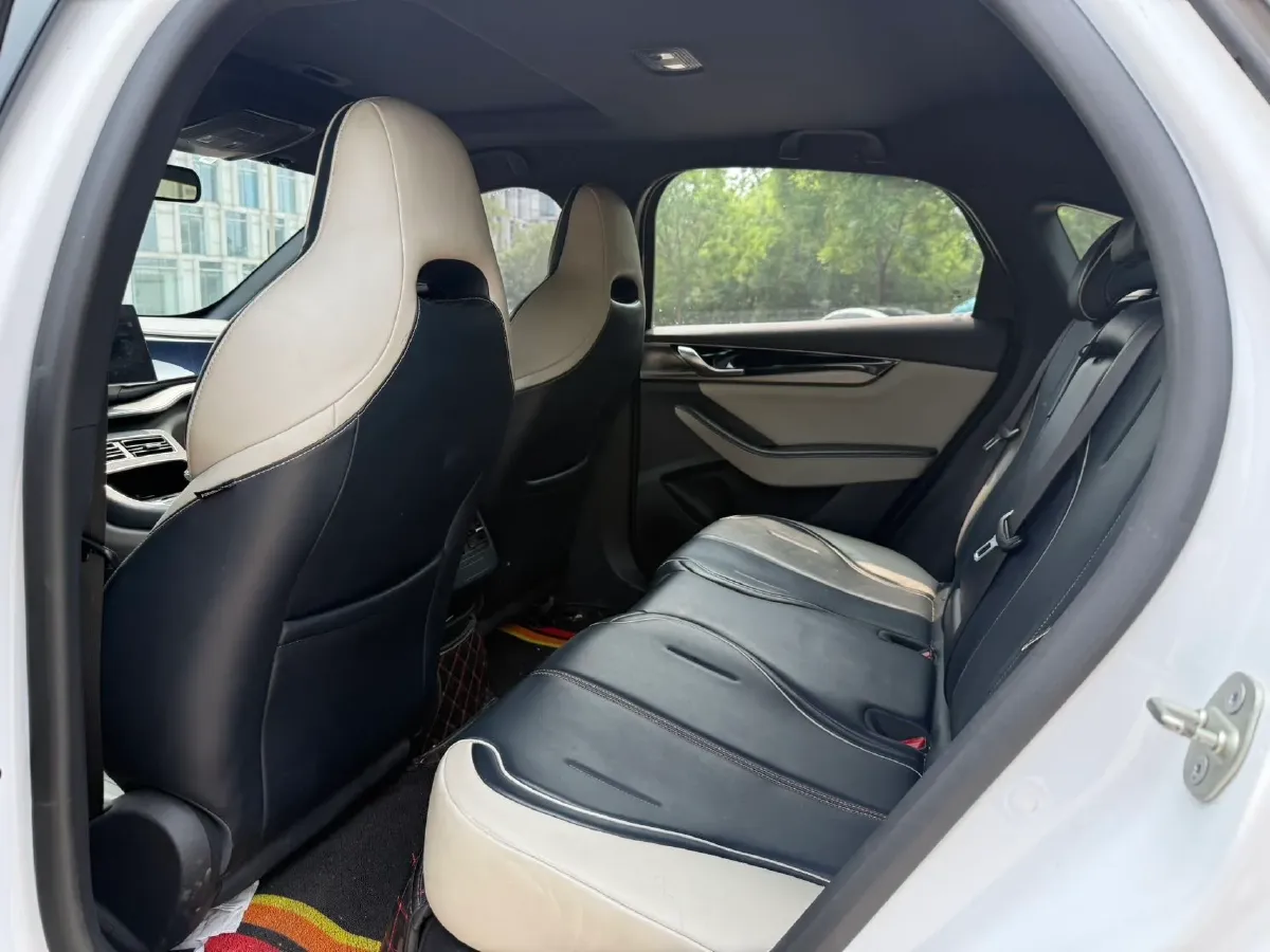 2021 Haval F7 1.5T 169HP L4 7DCT,autocango,china used car exporter,china ev exporter,chinese used car exporter,chinese used ev exporter