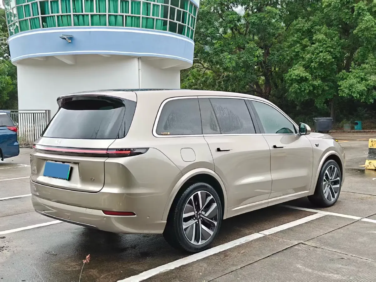 2022 Li L9 Range Extended 154HP REEV 42.6KWH,autocango,china used car exporter,china ev exporter,chinese used car exporter,chinese used ev exporter