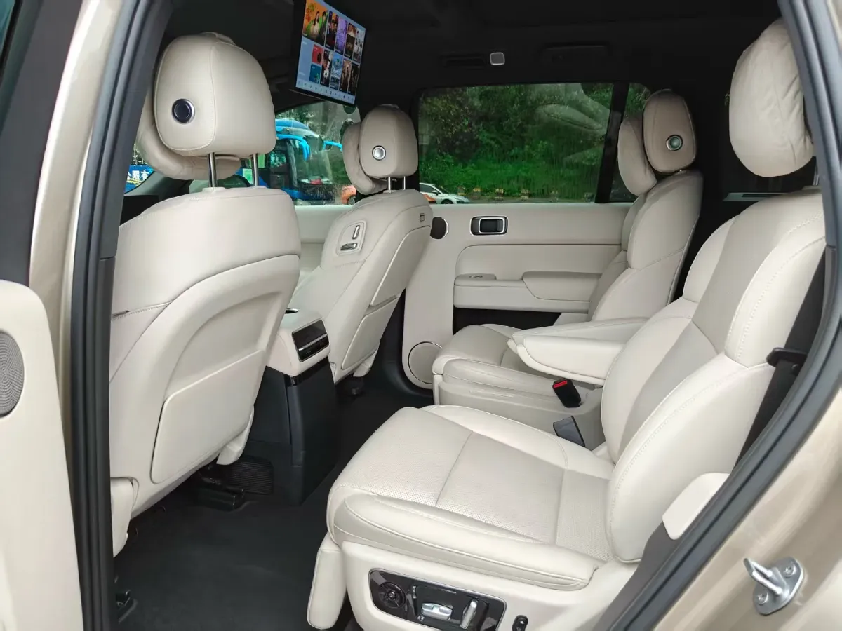 2022 Li L9 Range Extended 154HP REEV 42.6KWH,autocango,china used car exporter,china ev exporter,chinese used car exporter,chinese used ev exporter