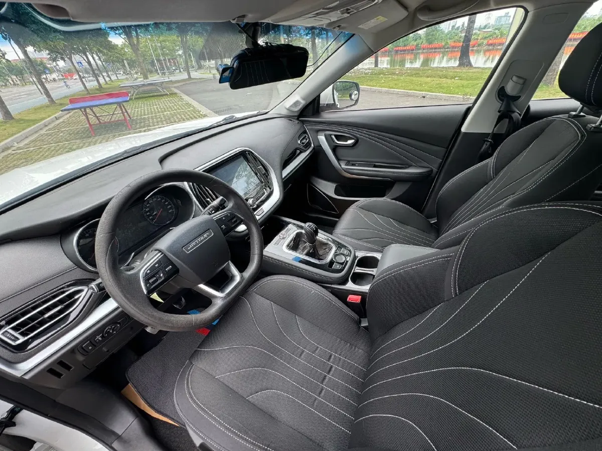 2018 Traum S70 1.5T 156HP L4 5MT,autocango,china used car exporter,china ev exporter,chinese used car exporter,chinese used ev exporter
