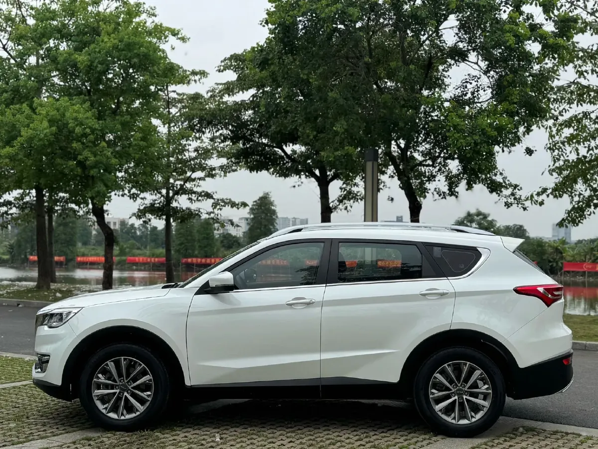 2018 Traum S70 1.5T 156HP L4 5MT,autocango,china used car exporter,china ev exporter,chinese used car exporter,chinese used ev exporter
