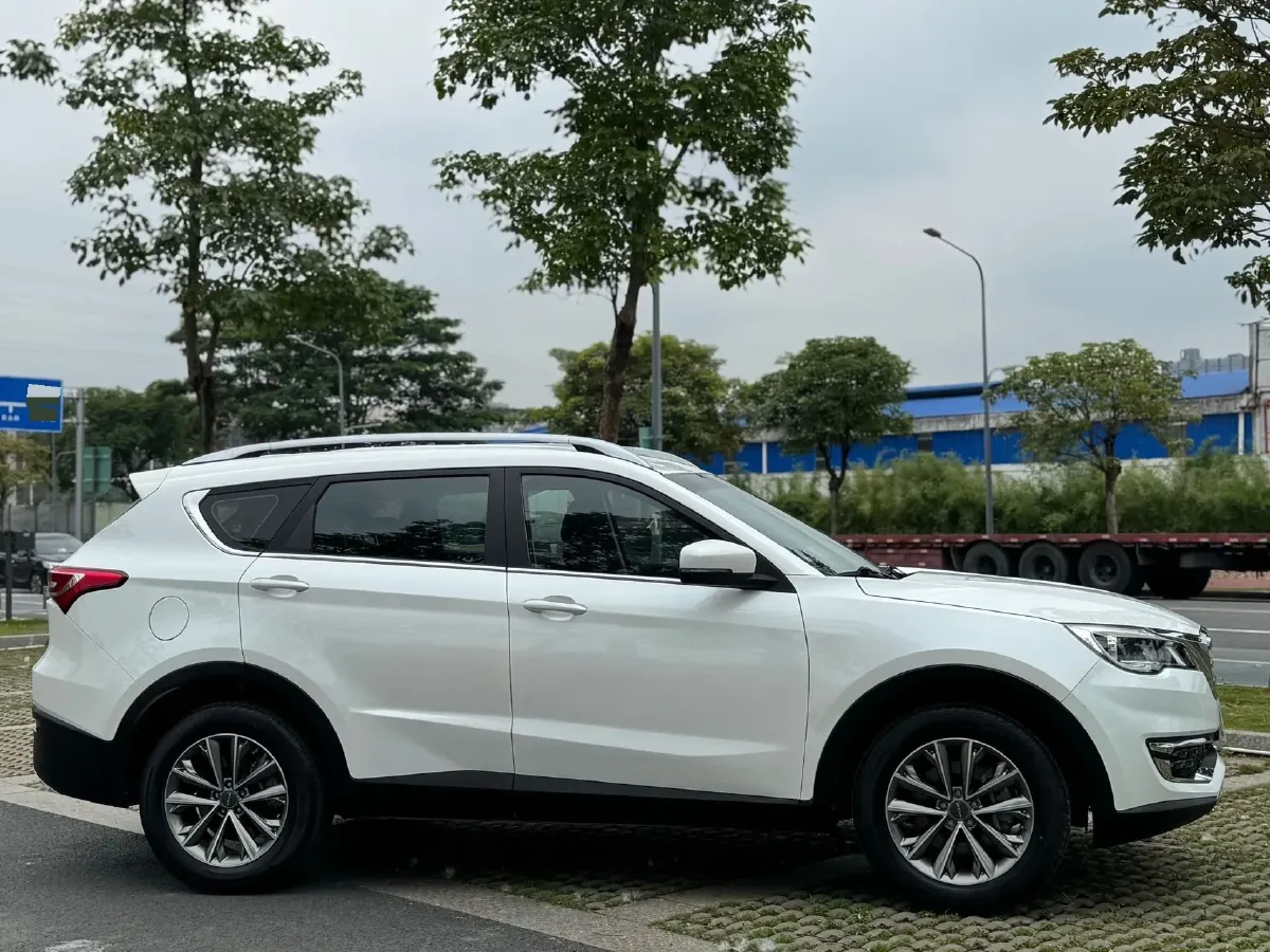 2018 Traum S70 1.5T 156HP L4 5MT,autocango,china used car exporter,china ev exporter,chinese used car exporter,chinese used ev exporter