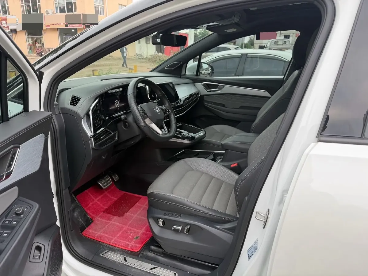 2022 Volkswagen Talagon 2.0T 220HP L4 7DCT,autocango,china used car exporter,china ev exporter,chinese used car exporter,chinese used ev exporter