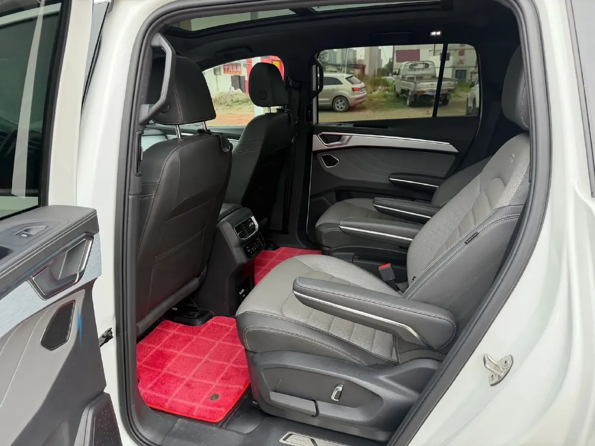 2022 Volkswagen Talagon 2.0T 220HP L4 7DCT,autocango,china used car exporter,china ev exporter,chinese used car exporter,chinese used ev exporter