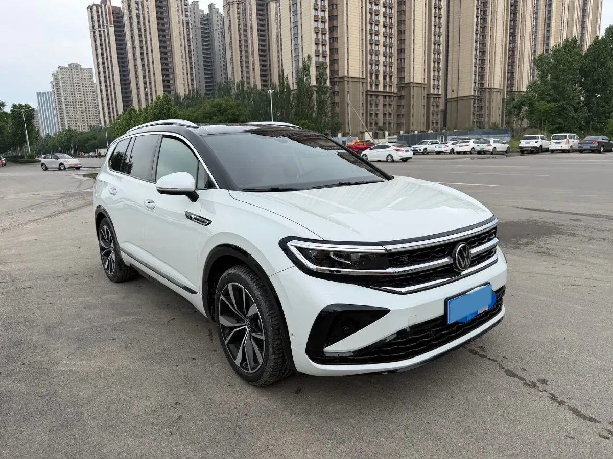 2022 Volkswagen Talagon 2.0T 220HP L4 7DCT,autocango,china used car exporter,china ev exporter,chinese used car exporter,chinese used ev exporter
