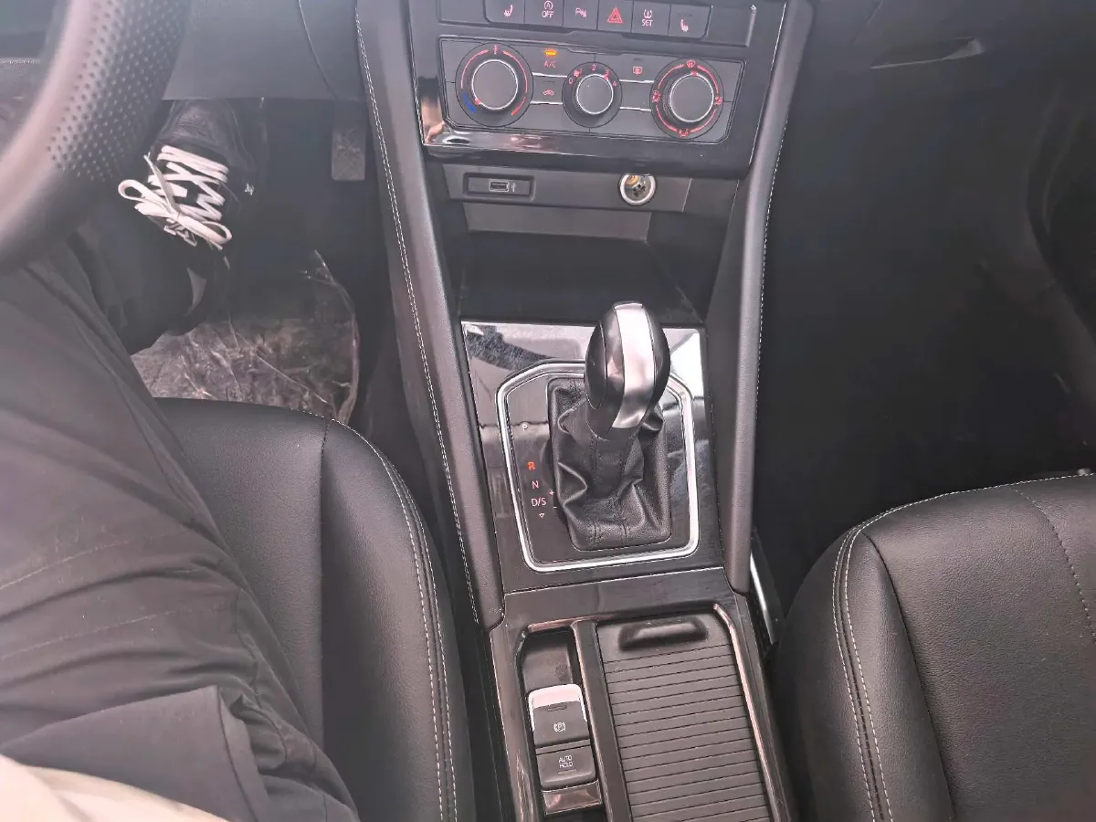 2023 Jetta VS5 1.4T 150HP L4 6AT,autocango,china used car exporter,china ev exporter,chinese used car exporter,chinese used ev exporter