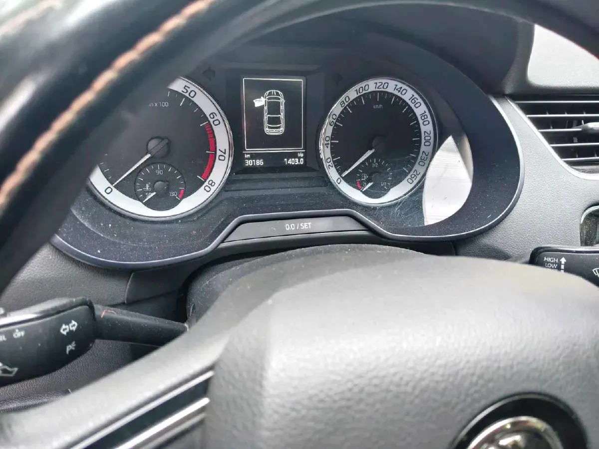 2019 Skoda Octavia 1.2T 116HP L4 7DCT,autocango,china used car exporter,china ev exporter,chinese used car exporter,chinese used ev exporter