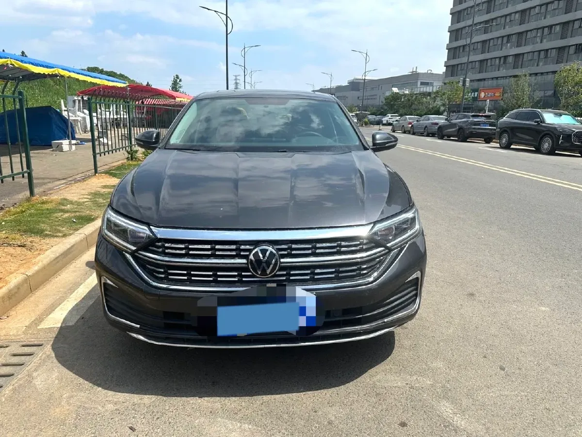 2025 Volkswagen Sagitar 1.5T 160HP L4 7DCT,autocango,china used car exporter,china ev exporter,chinese used car exporter,chinese used ev exporter
