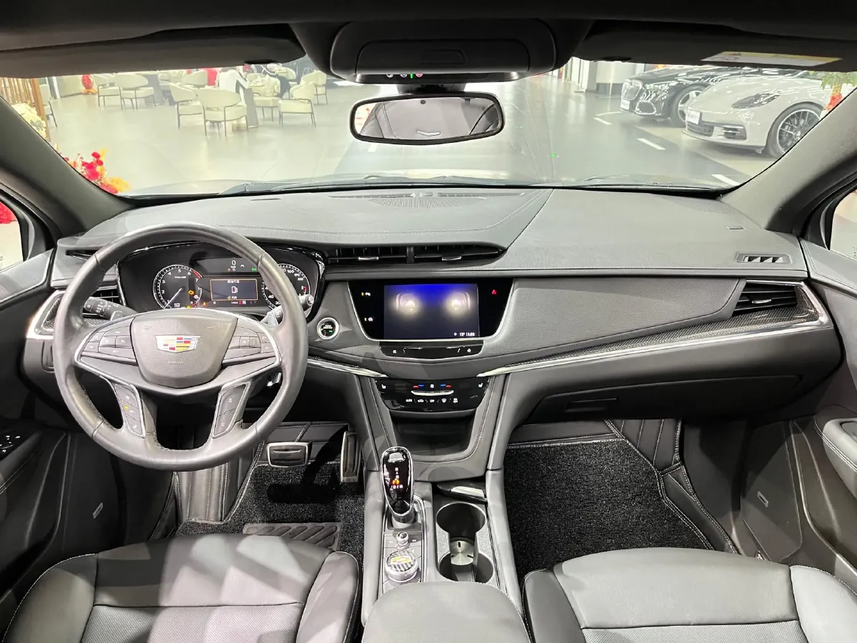 2022 Cadillac XT5 2.0T 237HP L4 9AT,autocango,china used car exporter,china ev exporter,chinese used car exporter,chinese used ev exporter