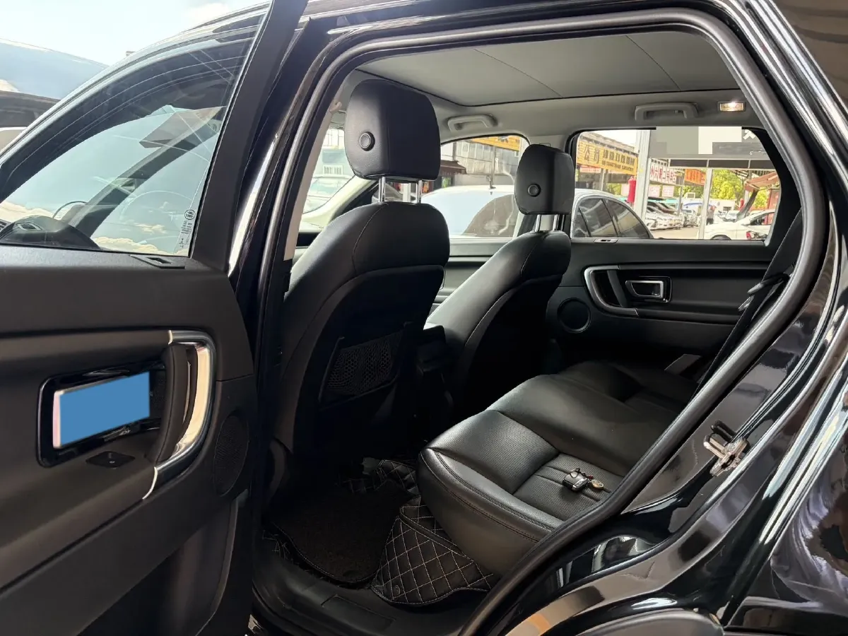 2018 Land Rover Discovery Sport 2.0T 241HP L4 9AT,autocango,china used car exporter,china ev exporter,chinese used car exporter,chinese used ev exporter