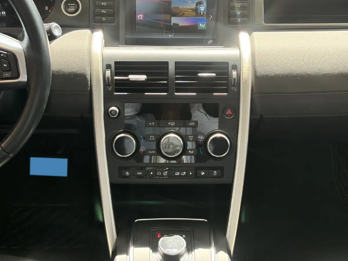 2018 Land Rover Discovery Sport 2.0T 241HP L4 9AT,autocango,china used car exporter,china ev exporter,chinese used car exporter,chinese used ev exporter