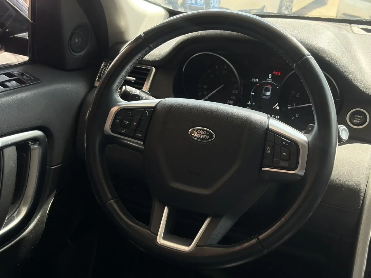 2018 Land Rover Discovery Sport 2.0T 241HP L4 9AT,autocango,china used car exporter,china ev exporter,chinese used car exporter,chinese used ev exporter