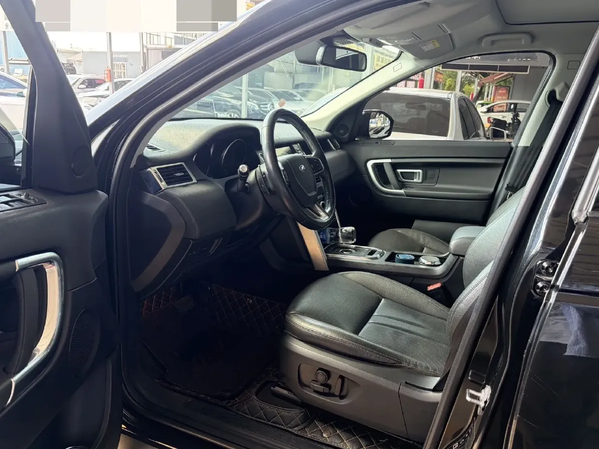 2018 Land Rover Discovery Sport 2.0T 241HP L4 9AT,autocango,china used car exporter,china ev exporter,chinese used car exporter,chinese used ev exporter