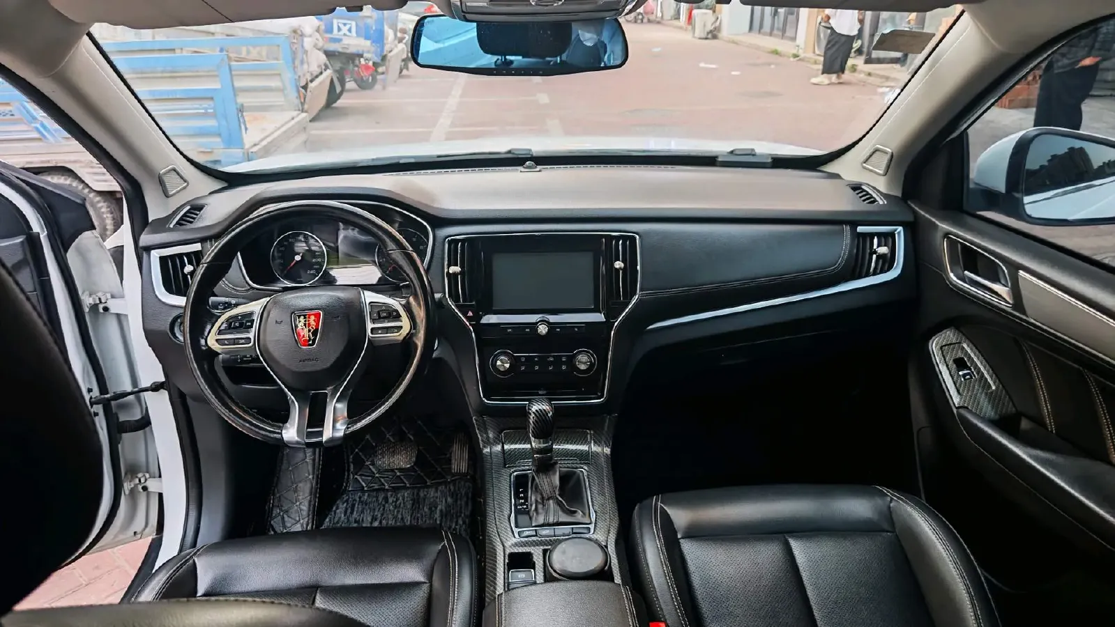 2017 Roewe RX5 1.5T 169HP L4 7DCT,autocango,china used car exporter,china ev exporter,chinese used car exporter,chinese used ev exporter