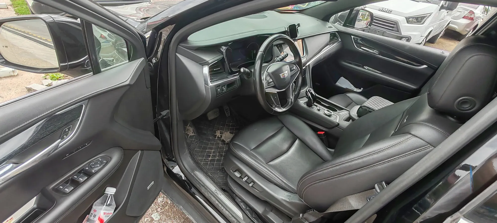 2021 Cadillac XT5 2.0T 237HP L4 9AT,autocango,china used car exporter,china ev exporter,chinese used car exporter,chinese used ev exporter