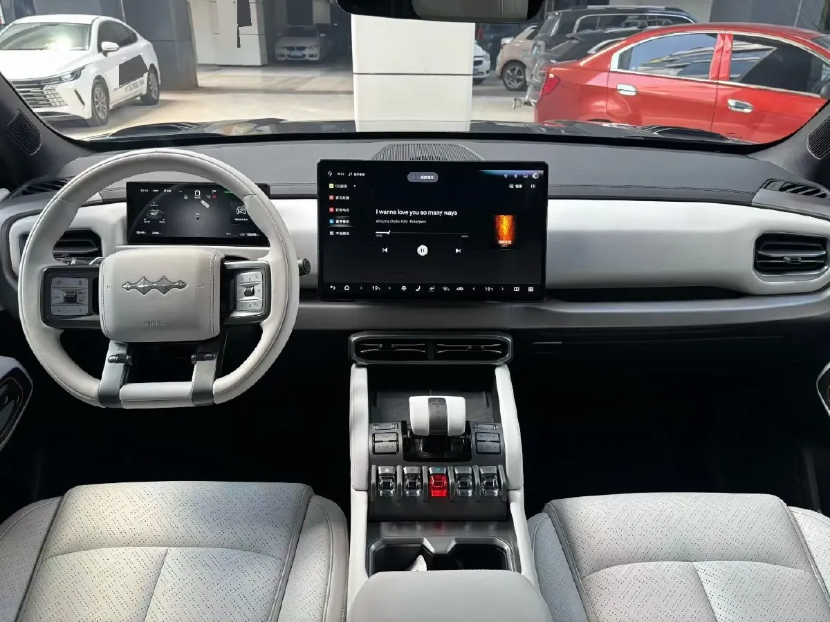 2025 FangChengBao Tai 3 BEV,autocango,china used car exporter,china ev exporter,chinese used car exporter,chinese used ev exporter