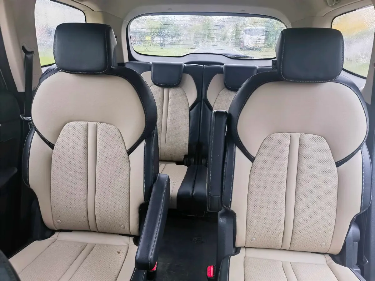 2018 BaoJun 530 1.5T 150HP L4 6MT,autocango,china used car exporter,china ev exporter,chinese used car exporter,chinese used ev exporter