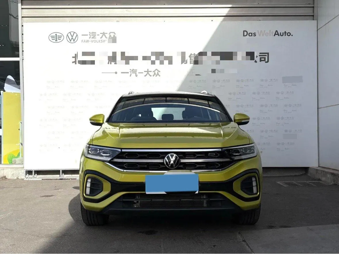 2023 Volkswagen T-Roc 1.5T 160HP L4 7DCT,autocango,china used car exporter,china ev exporter,chinese used car exporter,chinese used ev exporter