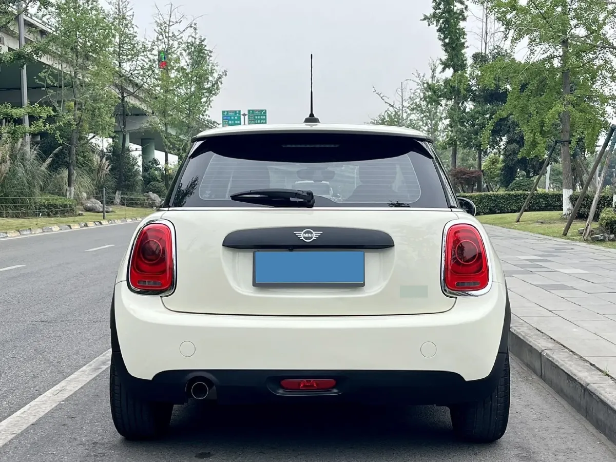 2019 MINI MINI 1.5T 102HP L3 7DCT,autocango,china used car exporter,china ev exporter,chinese used car exporter,chinese used ev exporter