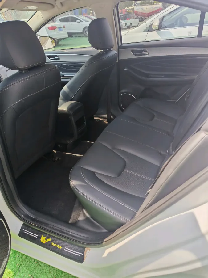 2019 Chery Arrizo 5 1.5L 116HP L4 5MT,autocango,china used car exporter,china ev exporter,chinese used car exporter,chinese used ev exporter