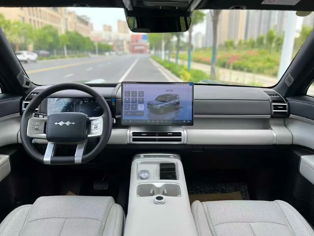 2025 FangChengBao Tai 7 1.5T 156HP L4 E-CVT PHEV,autocango,china used car exporter,china ev exporter,chinese used car exporter,chinese used ev exporter