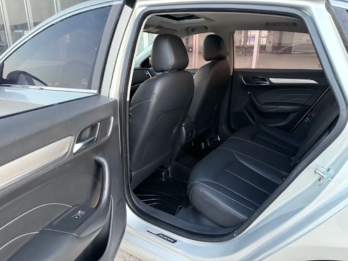 2017 Roewe i6 1.0T 125HP L3 2AT PHEV,autocango,china used car exporter,china ev exporter,chinese used car exporter,chinese used ev exporter