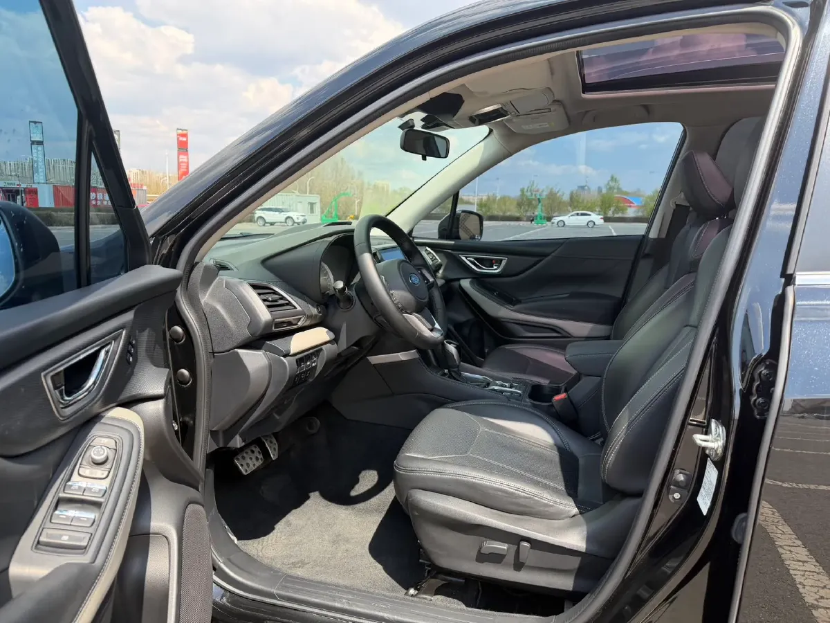 2021 Subaru Forester 2.0L 154HP H4 CVT,autocango,china used car exporter,china ev exporter,chinese used car exporter,chinese used ev exporter