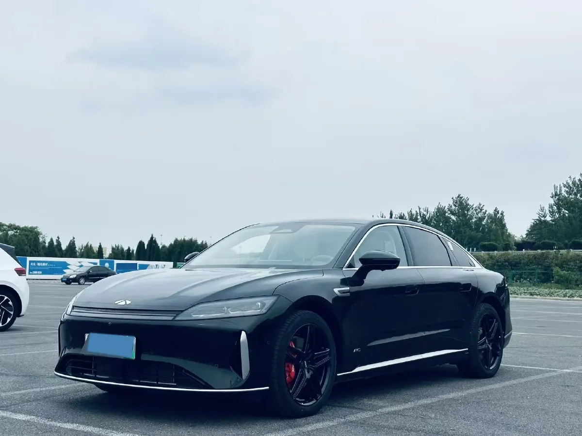 2025 Fulwin FulwinA9L 1.5T 156HP L4 1DHT PHEV,autocango,china used car exporter,china ev exporter,chinese used car exporter,chinese used ev exporter