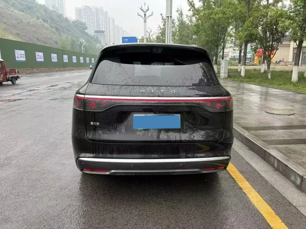 2025 AITO AITO M8 REEV 160HP REEV 53.4KWH,autocango,china used car exporter,china ev exporter,chinese used car exporter,chinese used ev exporter