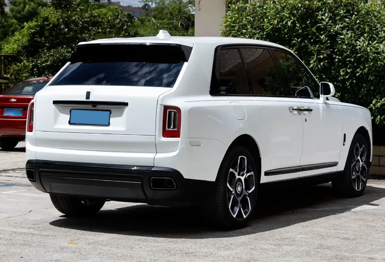 2018 Rolls-Royce Cullinan 6.7T 571HP V12 8AT,autocango,china used car exporter,china ev exporter,chinese used car exporter,chinese used ev exporter