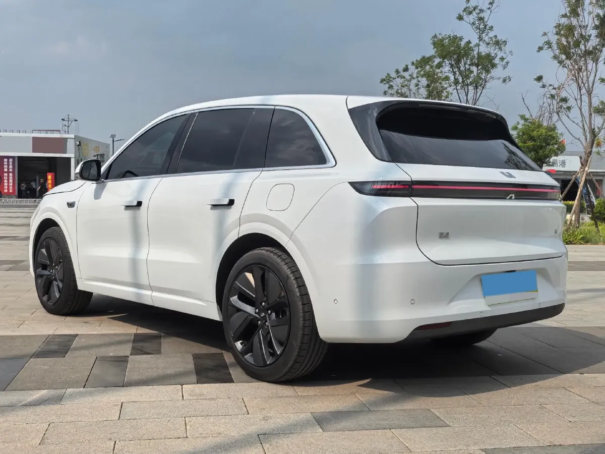 2024 Li L6 Range Extended 154HP L4 REEV 36.8KWH,autocango,china used car exporter,china ev exporter,chinese used car exporter,chinese used ev exporter