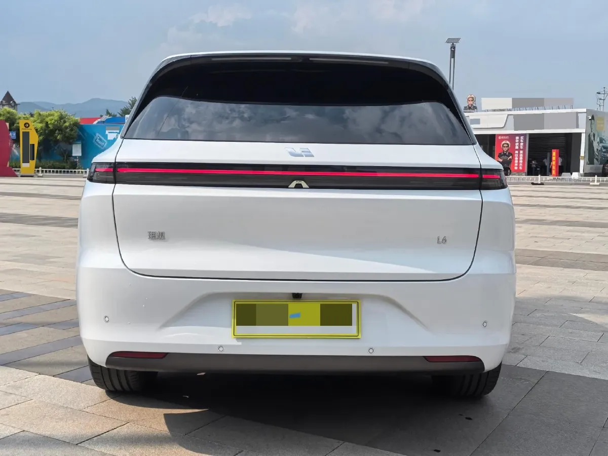 2024 Li L6 Range Extended 154HP L4 REEV 36.8KWH,autocango,china used car exporter,china ev exporter,chinese used car exporter,chinese used ev exporter