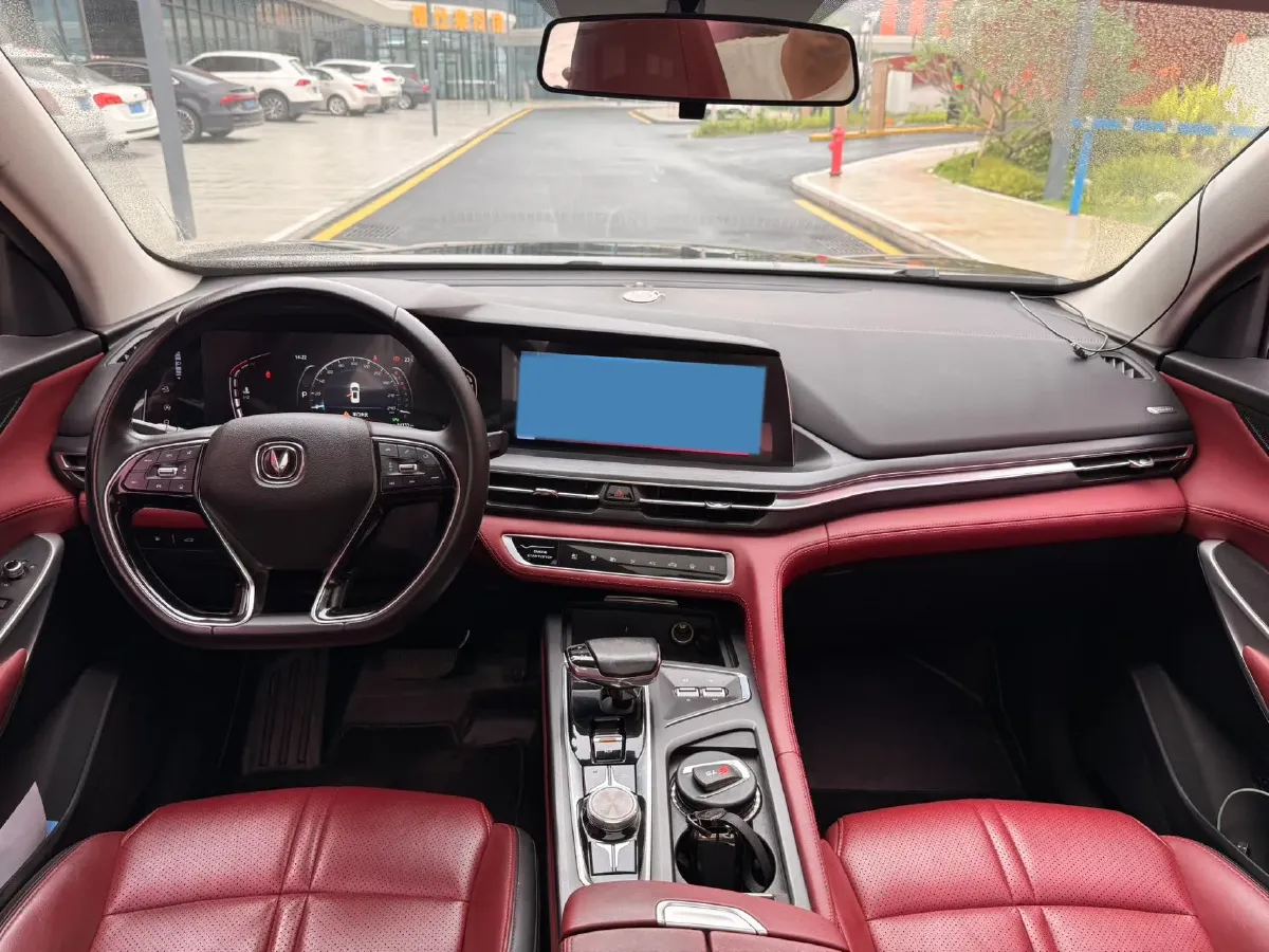 2020 ChangAn CS75 Plus 2.0T 233HP L4 8AT,autocango,china used car exporter,china ev exporter,chinese used car exporter,chinese used ev exporter