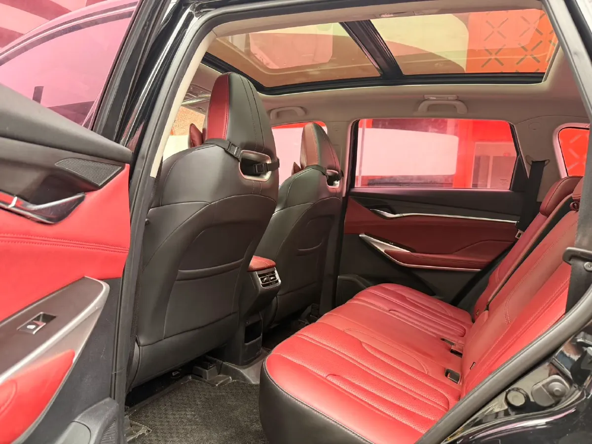 2020 ChangAn CS75 Plus 2.0T 233HP L4 8AT,autocango,china used car exporter,china ev exporter,chinese used car exporter,chinese used ev exporter